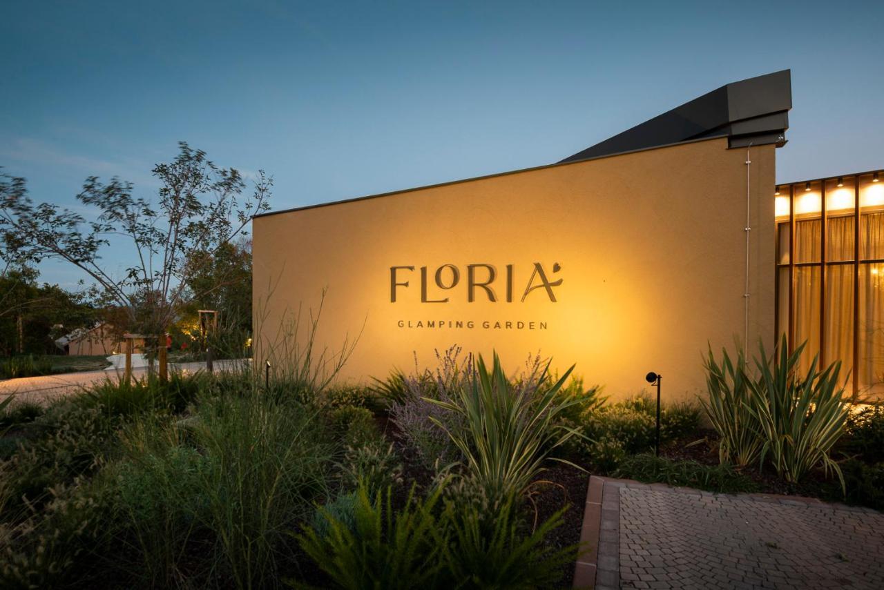 Floria Glamping Garden Hotel Labin  Exterior photo